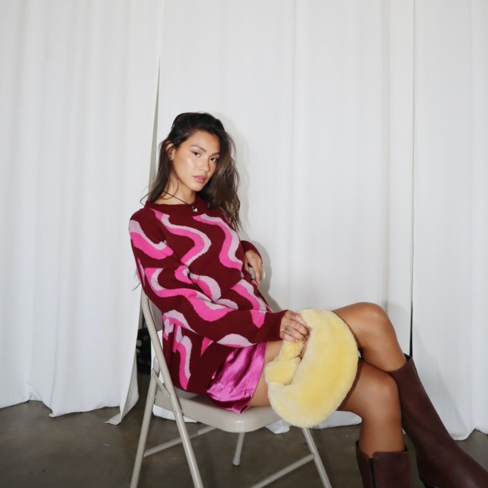 💕🫐Swirly pie// Pink swirly print pullover Sweater - Picture 4 of 5
